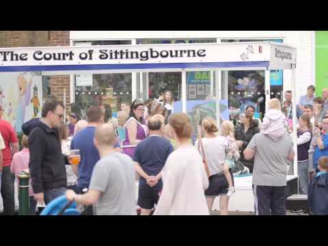 People watching the Sittingbourne carnival.